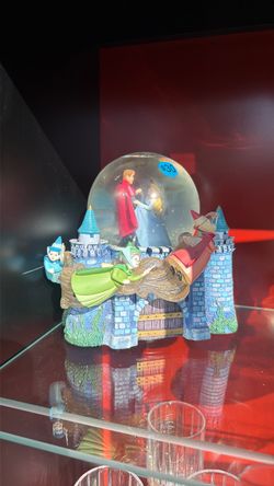 Disney Sleeping Beauty Castle Snow Globe