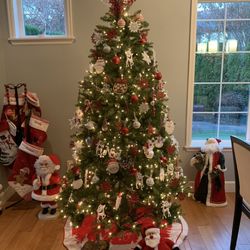 9’ Artificial Christmas Tree