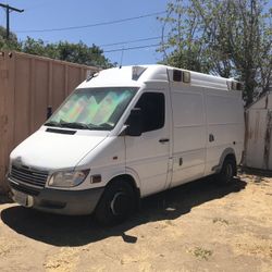 2002 FREIGHTLINER MERCEDES SPRINTER 