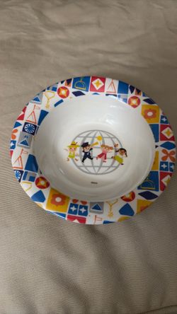 Disney Its a Small World Melamine Kids Bowls Set of 2 Zak Designs