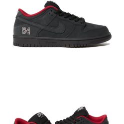 Supreme®️/Nike®️ Sb Dunk Low