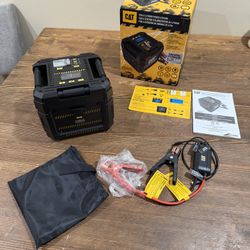 CAT 1750A Lithium Power Station – NEW, Jump Starter + AC + Air Compressor