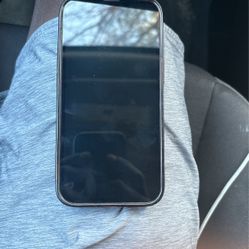Perfectly Working iPhone Just A Lil Crusty Lol
