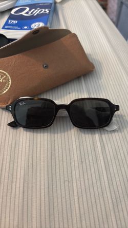 Ray ban
