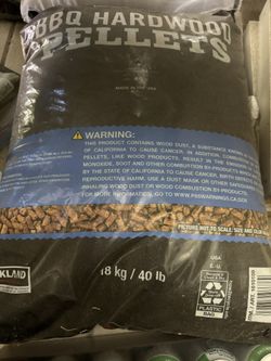 Kirkland Signature Premium Blend BBQ Hardwood Pellets, 40 lb