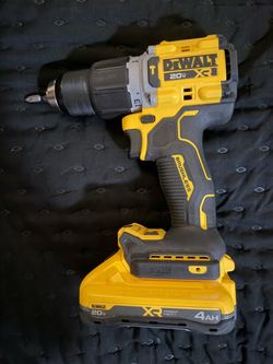 DeWalt 20V XR Brushless Drill with 4AH Battery