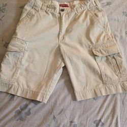 Men's Cargo Shorts Size 32 /Shores De Hombre Talla 12
