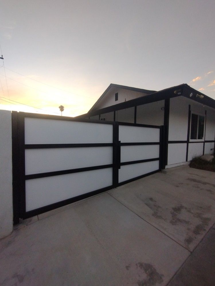 Modern Gate