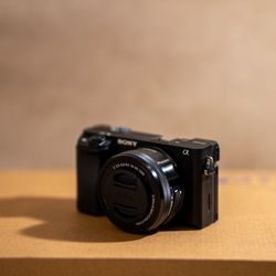 Sony Alpha a6400 Mirrorless Camera