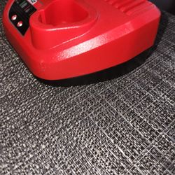 Milwaukee M12 Charger