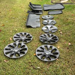 Tesla Model 3 Wheel Covers And Floor Liners