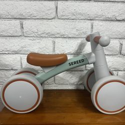 Brand new SEREED Baby Balance Bike for 1 Year Old Boys Girls 12-24 Month Toddler Balance Bike, 4 Wheels Toddler First Bike, $20 obo 75th and Union Hil