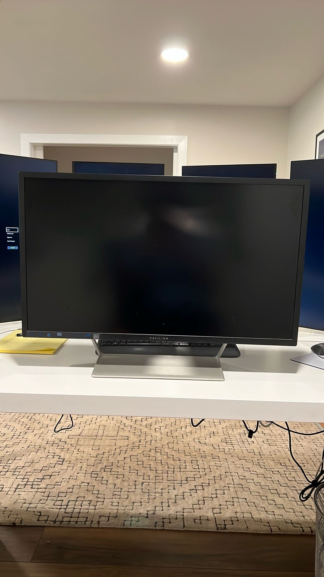 HP Pavillion 32 Inch Monitor
