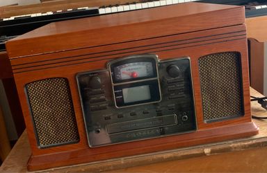 Vintage Crosley CR245 CD Recorder & Turntable