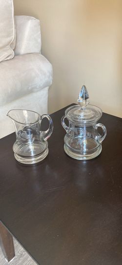 Sugar and creamer set