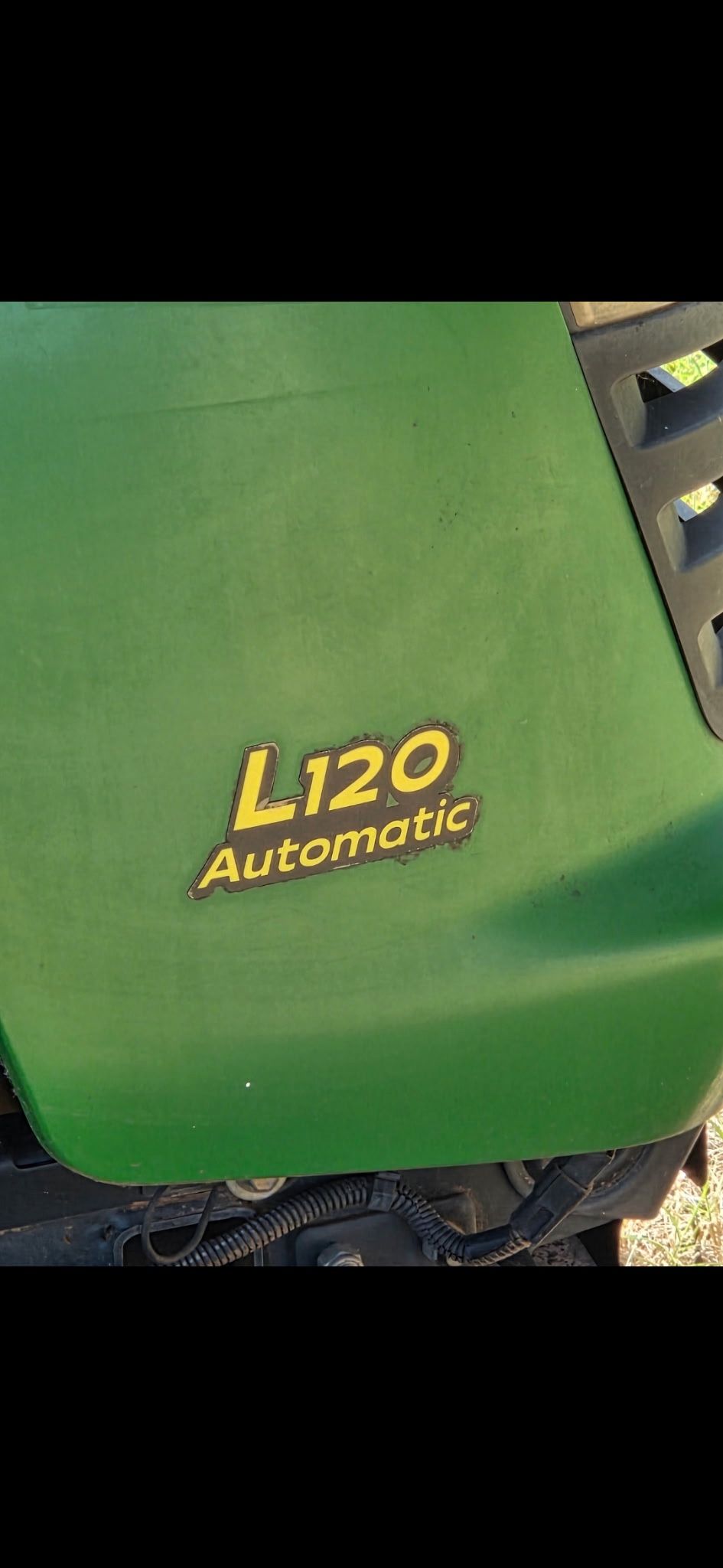John Deer L120