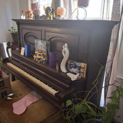 1843 Preowned Fischer Piano