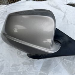 2011 BMW 535i Passenger side Mirror housing