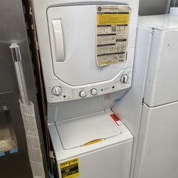 New Ge 24” Electric Stackable Washer Dryer