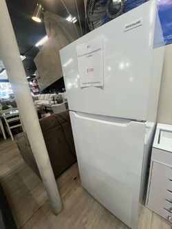 New Frigidaire Refrigerator
