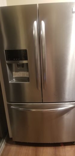 Refrigerator frigidare