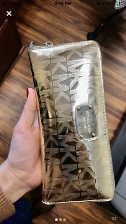 MK wallet/wristlet $45