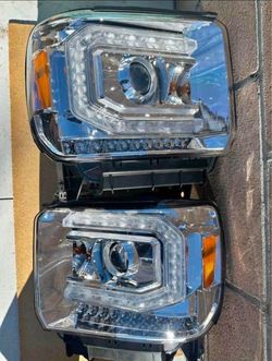 14-19 Sierra Headlights Faros Calaveras Micas