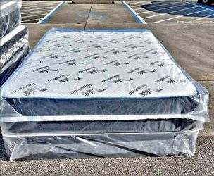 Everything Must Go This Week!!!! 🎉🎉🎉 Brand New Queen Mattress With Mattress Box!!! 🛏️🛏️🛏️