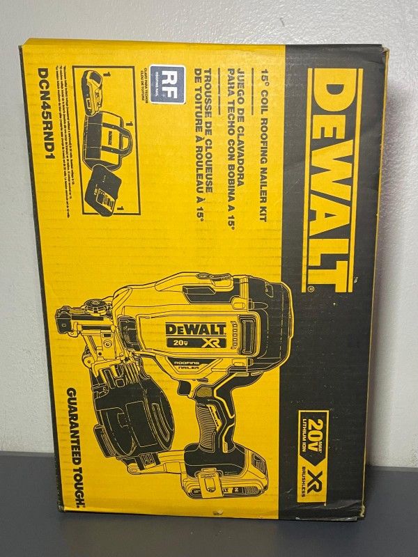 DEWALT
20V MAX Lithium-lon 15-Degree
Electric Cordless Roofing Nailer
Kit with 2Ah Battery Charger and Bag