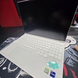 Lenovo Legion 7i Slim I9 32gb RTX 4070