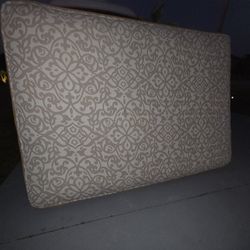 FULL SIZE BEAUTY REST MATRESS IN OUTSTANDING CONDITION 