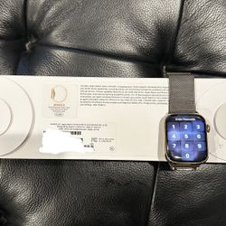 Apple Watch 8 Series, 45 MM,Gold Stainless Steel