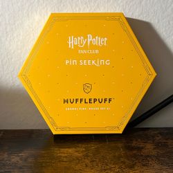 Harry Potter Pin Seeking Hufflepuff Pin Collection