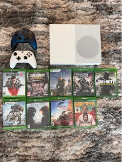 Xbox One S 500GB + 2 controllers + 9 games