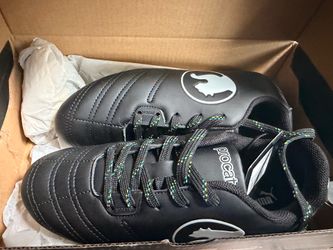 Brand New ProCat Soccer Cleats – Multiple Sizes Available