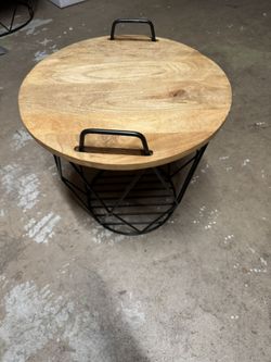 Cocktail/end Table