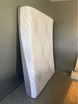 Queen mattress