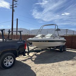 1997 Larson SEI 206 Ski Boat