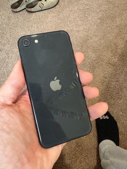 Selling Apple iPhone SE 2020 64gb black