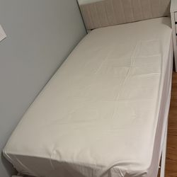 Twin Bed Frames （includ mattress）