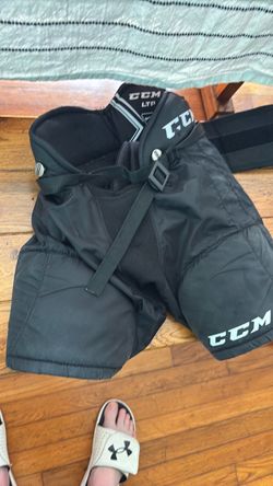Hockey pants