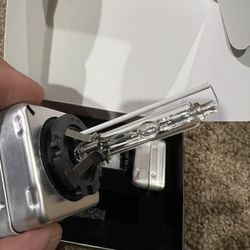 Set Of D1S D1R 6000K HID Bulbs -  Bright White