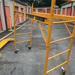 Franklin/metaltech SCARFFOLD (contact info removed)lbs extender to 6ft to 18ft Platform, Bakers Scaffold Ladder