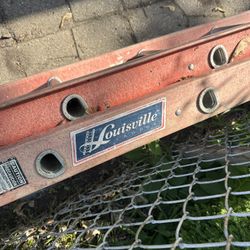 32’ Louisville Ladder