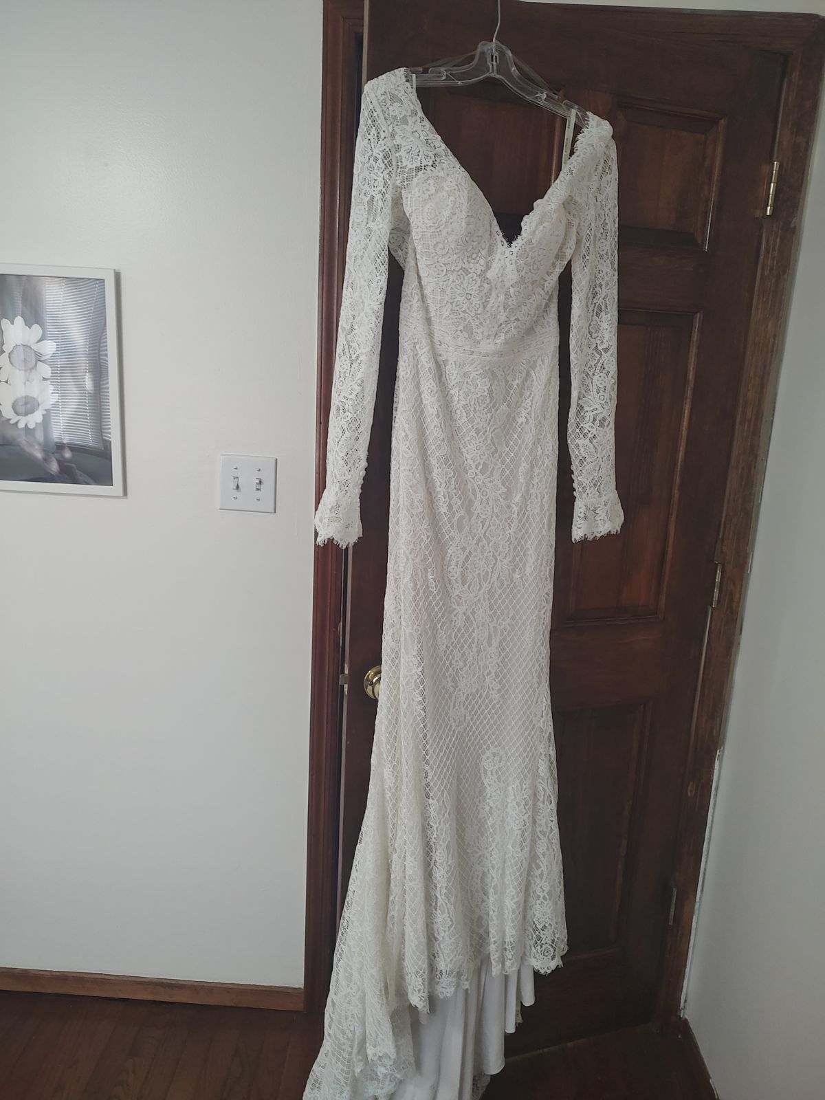 Maggie Sottero Wedding Dress