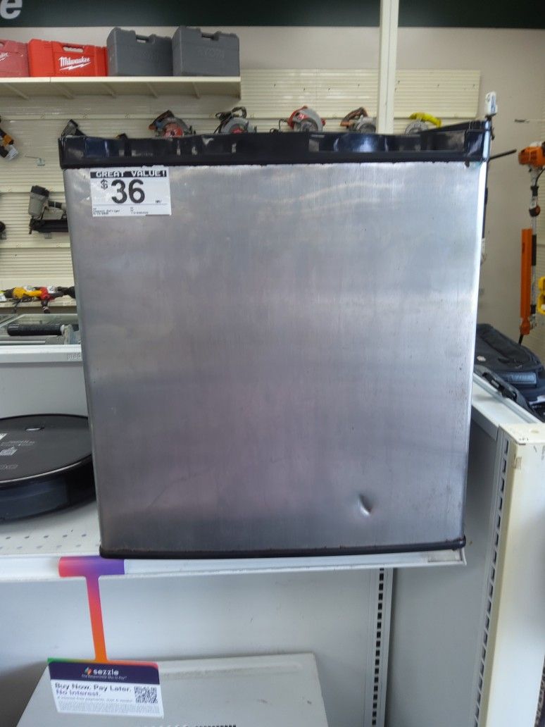 Compact Refrigerator