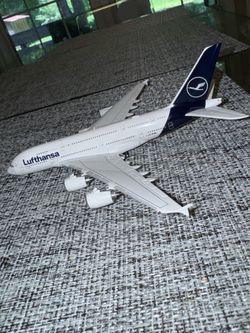 Collectible plane