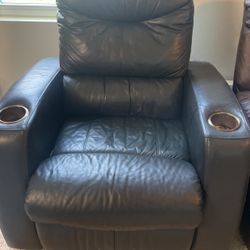 Black Leather Recliner 