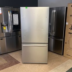 Stainless Steel Bottom Freezer Refrigerator With Icemaker 