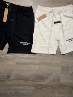 essential shorts